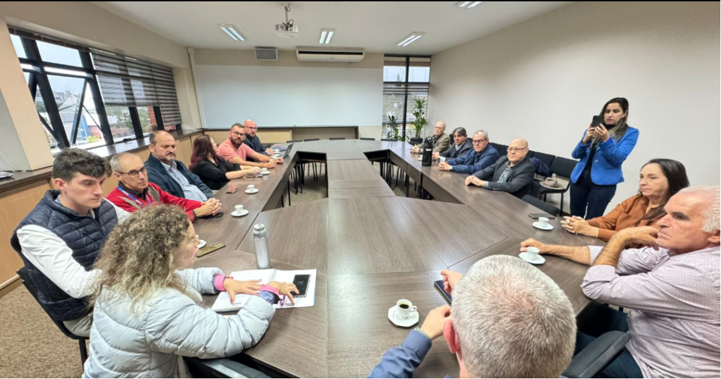 Reunião na UNISC fortalece parcerias e impulsiona educação e inovação no litoral de Capão da Canoa