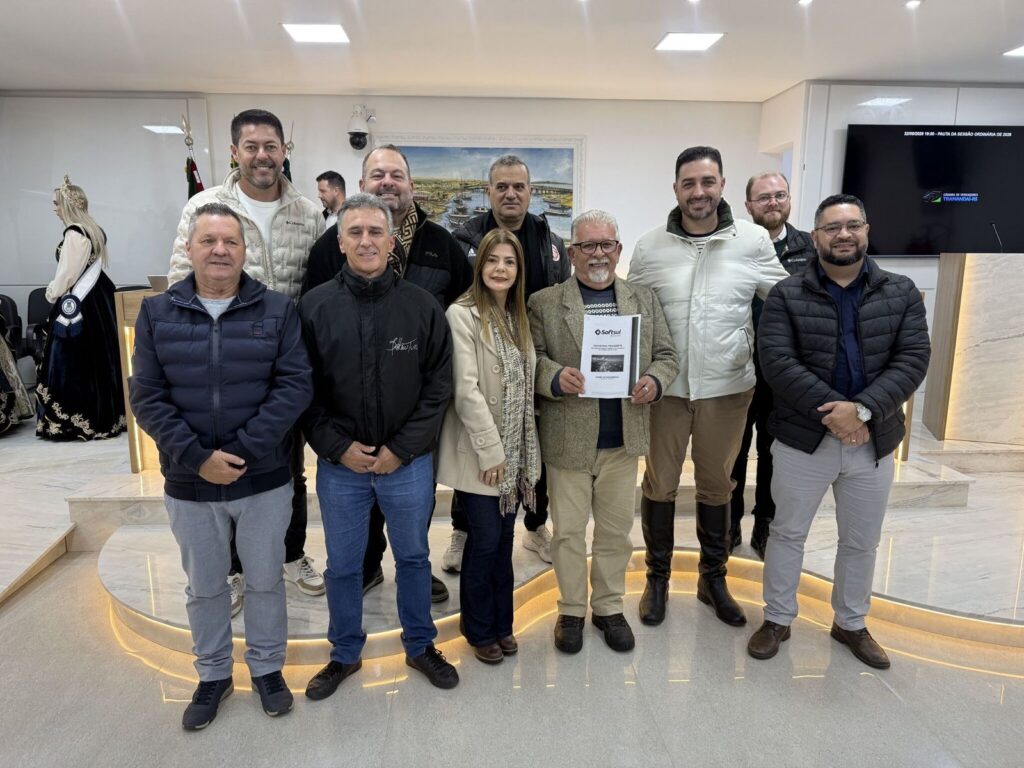 SOFTSUL entrega Termo de Referência da iniciativa ITECCNORTE aos vereadores de Tramandaí